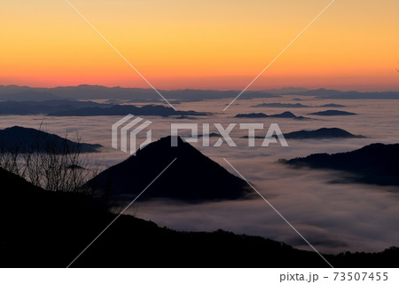 大江山からの福知山盆地の雲海 73507455