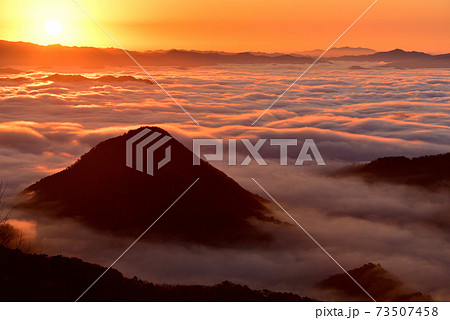 大江山からの福知山盆地の雲海 73507458