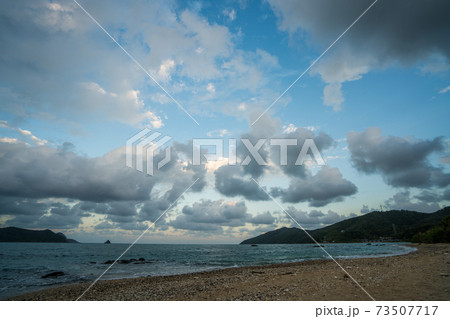 奄美大島　朝焼けの海 73507717