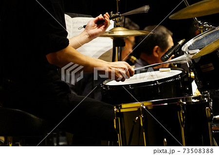 ビッグバンドジャズオーケストラ（ドラム） 73508388