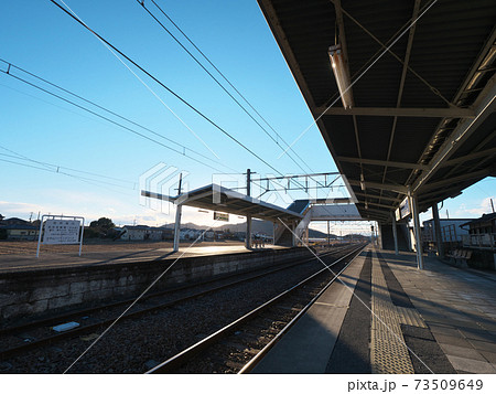 両毛線　岩舟駅 73509649
