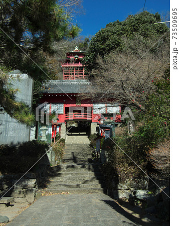 磯山弁財天　拝殿 73509695