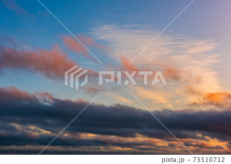 Beautiful dawn sky background texture Beautiful dawn sky background texture 73510712