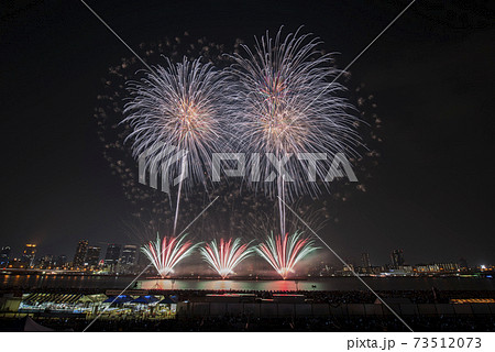 大阪府 なにわ淀川花火大会の写真素材