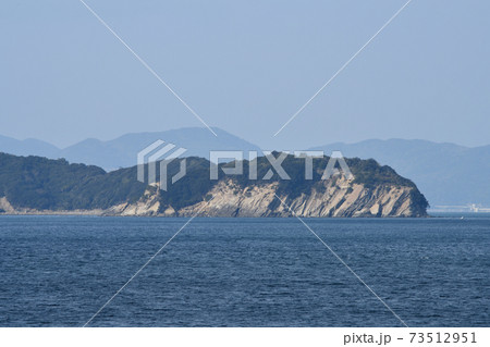 城ヶ崎海岸から虎島(友ヶ島)・中ノ瀬戸を望む 城ヶ崎海岸から虎島(友ヶ島)・中ノ瀬戸を望む 73512951