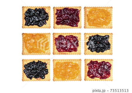 Dry bisquits with marmalade 73513513