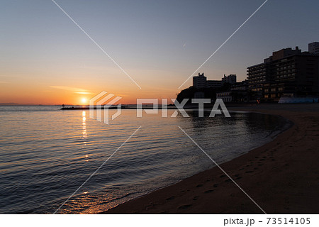 夕暮れの西浦温泉 パームビーチ 夕暮れの西浦温泉 パームビーチ 73514105