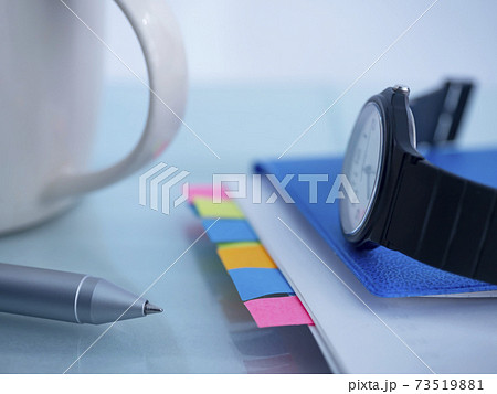 ビジネスイメージ 書類 手帳の写真素材 73519881 Pixta