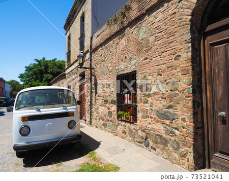 ＜ウルグアイ＞コロニアデルサクラメントの街並み 73521041