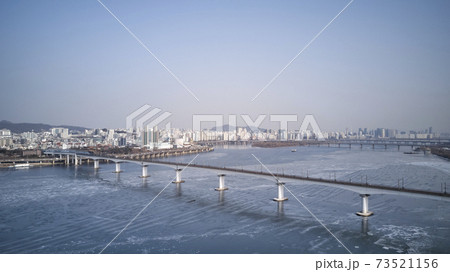 冬 桟橋 雪景色 73521156