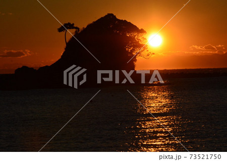 阿津里浜　夕日 73521750