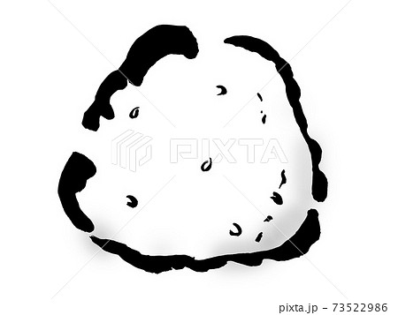 手描きのプレーンな三角おにぎりのイラスト 73522986