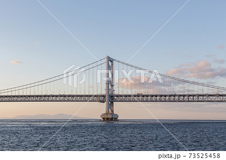 鳴門海峡と大鳴門橋 鳴門海峡と大鳴門橋 73525458