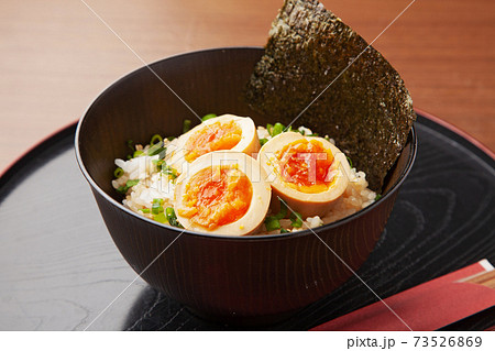 煮卵丼 73526869