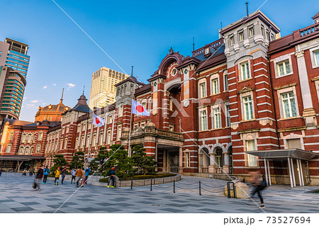 日本の東京都市景観 緊急事態宣言下の東京駅前=1月16日(土曜日) 日本の東京都市景観 緊急事態宣言下の東京駅前=1月16日(土曜日) 73527694