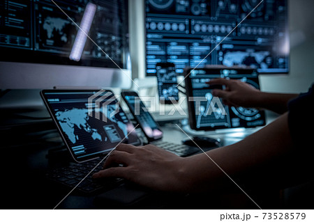 サイバーなデスク 73528579