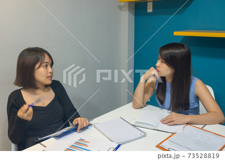 Young business team discuss about financial report Young business team discuss about financial report 73528819