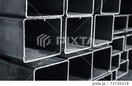 Stacked rolled metal products, steel pipes 73530218
