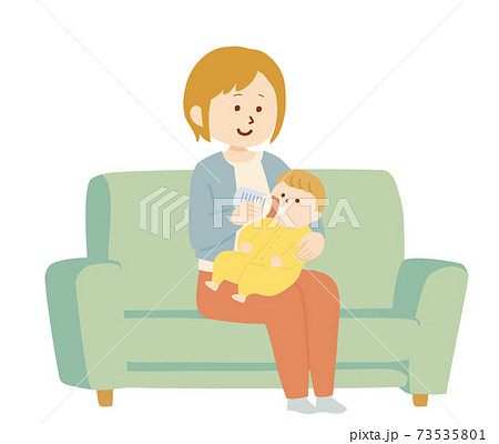 赤ちゃんにミルクを飲ませる女性のイラスト 赤ちゃんにミルクを飲ませる女性のイラスト 73535801
