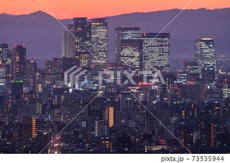 《愛知県》名古屋の夜景・都心を望む全景 《愛知県》名古屋の夜景・都心を望む全景 73535944