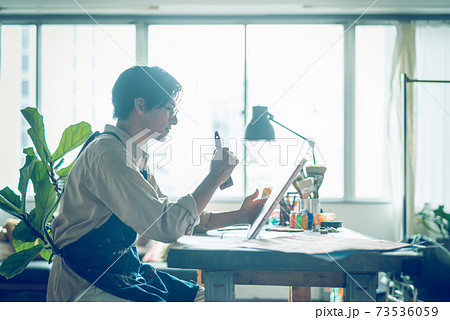 男性画家のアトリエ 男性画家のアトリエ 73536059