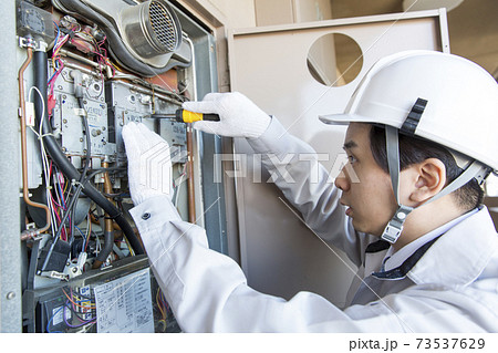 給湯器の修理　点検　管理 73537629