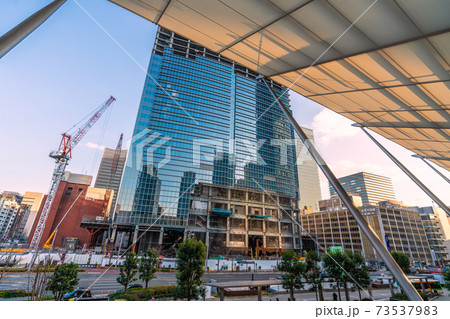 日本の東京都市景観　東京駅八重洲口再開発などを望む 73537983