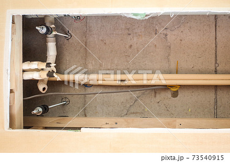 ビルトインエアコンの配管工事 ビルトインエアコンの配管工事 73540915