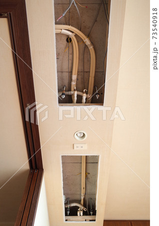 ビルトインエアコンの配管工事 ビルトインエアコンの配管工事 73540918