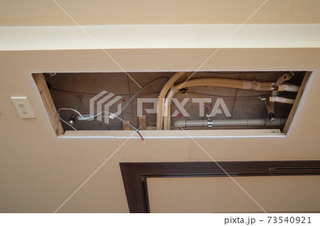 ビルトインエアコンの配管工事 ビルトインエアコンの配管工事 73540921