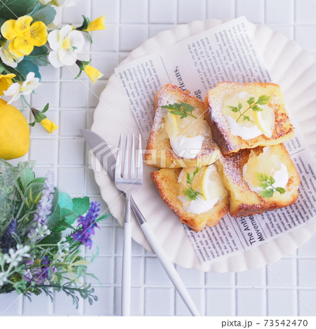 フレンチトーストでティータイム フレンチトーストでティータイム 73542470