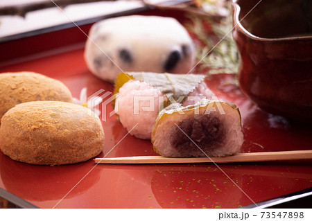 桜餅と鶯餅 桜餅と鶯餅 73547898