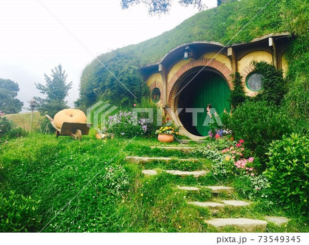 ホビットの家 73549345