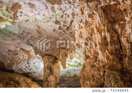 Hang Sung Sot Grotto Cave of Surprises, Halong Bay, Vietnam Hang Sung Sot Grotto Cave of Surprises, Halong Bay, Vietnam 73549445