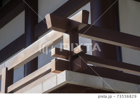 木造建築のほぞ継ぎ構造	 73556829