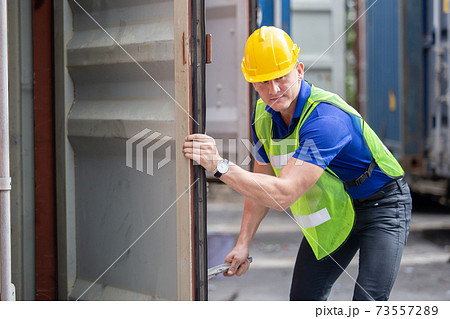 Foreman industrial logistic opening door container cargo. Foreman industrial logistic opening door container cargo. 73557289