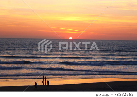 夕日の海sunset 73572565