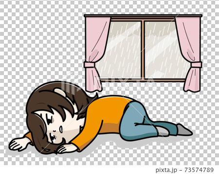 一個在雨中被低壓打中的女人 73574789