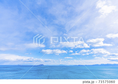 京都　丹後半島　冬の海岸風景　　　 73575060