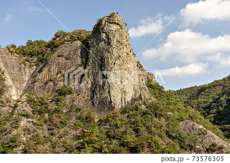 兵庫県神戸市道場にある百丈岩 兵庫県神戸市道場にある百丈岩 73576305