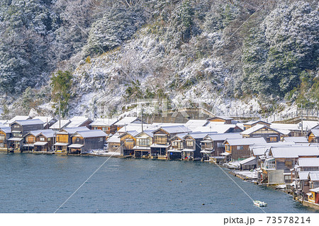京都　伊根湾風景（冬）　 73578214