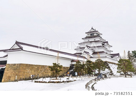 冬の鶴ヶ城(若松城) 福島県会津若松市 冬の鶴ヶ城(若松城) 福島県会津若松市 73582551