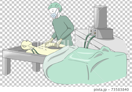 エンバーミングの「注入」工程でマッサージを施す人 73583840