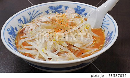 モヤシたっぷりの味噌ラーメン02 モヤシたっぷりの味噌ラーメン02 73587835