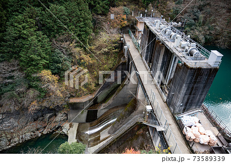 晩秋奥多摩白丸ダム 73589339