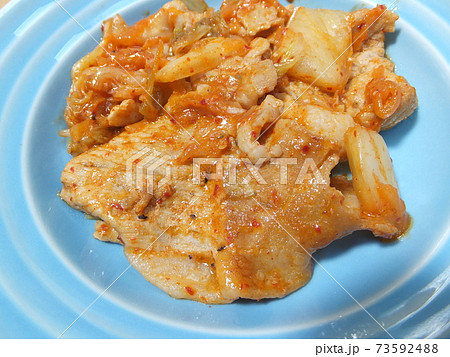 時短料理の白菜キムチと豚肉の炒め物 時短料理の白菜キムチと豚肉の炒め物 73592488