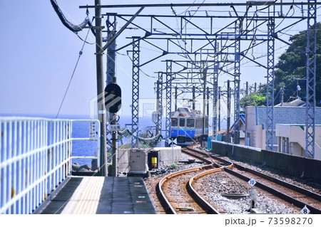 片瀬白田 駅 伊豆急行 8000系 普通列車 ( 静岡県 東伊豆 ) 片瀬白田 駅 伊豆急行 8000系 普通列車 ( 静岡県 東伊豆 ) 73598270