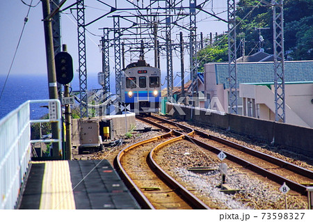 片瀬白田 駅 伊豆急行 8000系 普通列車 ( 静岡県 東伊豆 ) 片瀬白田 駅 伊豆急行 8000系 普通列車 ( 静岡県 東伊豆 ) 73598327