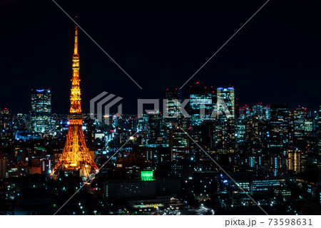 浜松町・世界貿易センタービルから見る夜の東京タワー 浜松町・世界貿易センタービルから見る夜の東京タワー 73598631