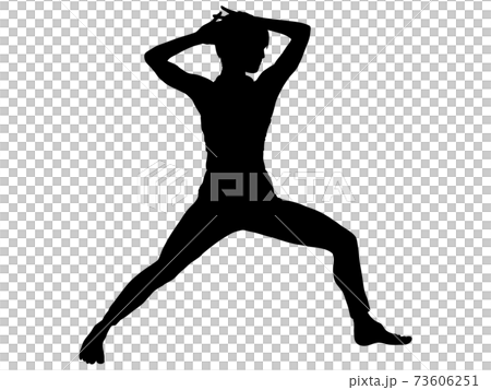 両手を頭の後ろにしてストレッチする女性シルエット 73606251
